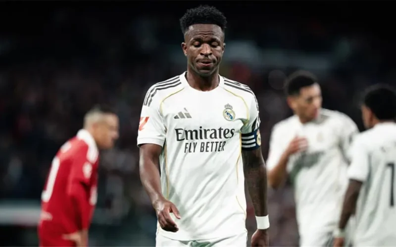 آس تكشف قرار فينيسيوس بشأن مستقبله مع ريال مدريد